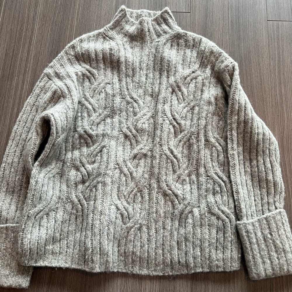 Vince Mirrored Cable Turtleneck Sweater - Picture 3 of 4